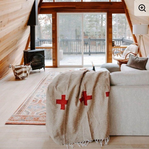 Trek Light Gear “Positive Vibrations” Handwoven Mexico Tan Fringe Blanket/Throw - Picture 11 of 13